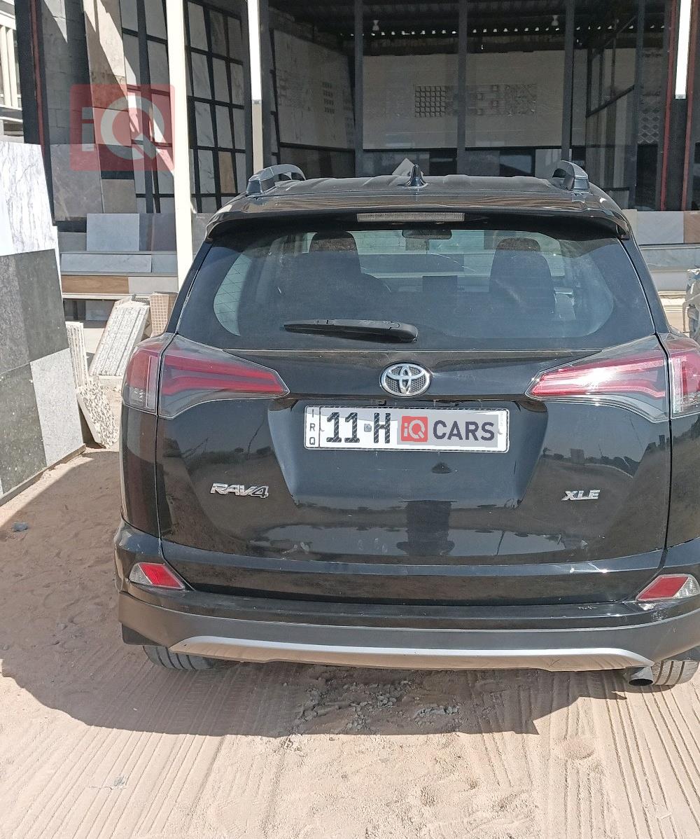 تۆیۆتا ڕاڤ 4